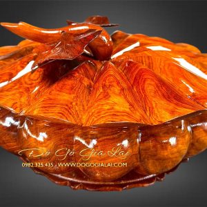 khay đựng bánh kẹo bằng gỗ